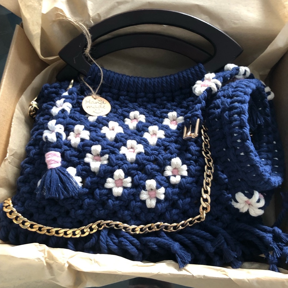 Macrame bag pink flowers